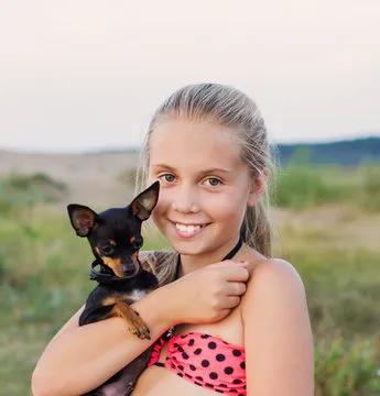 球迷在西甲联赛体育观看足球直播